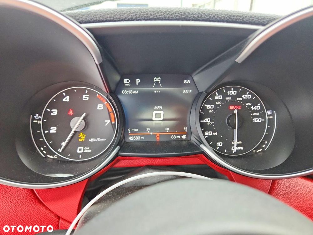 Alfa Romeo Giulia 2.0 Turbo Veloce TI Q4 - 11