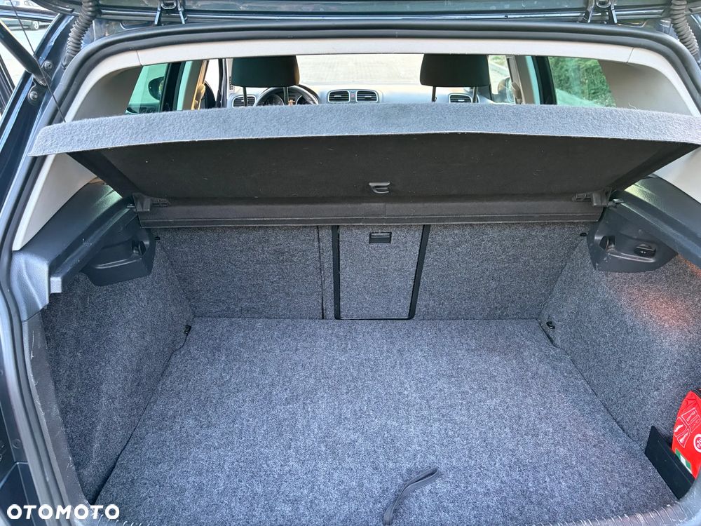 Volkswagen Golf 2.0 TDI Highline - 14