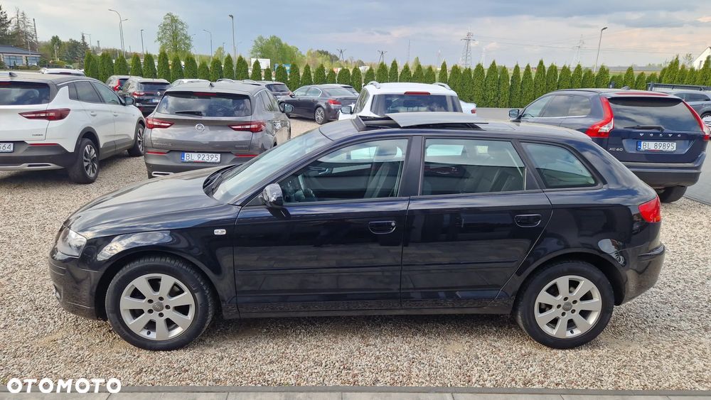 Audi A3 Sportback 1.6 FSI Attraction - 22