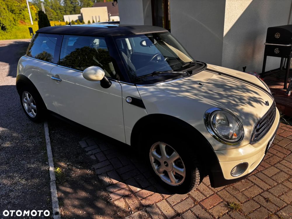 MINI Cooper Standard - 2