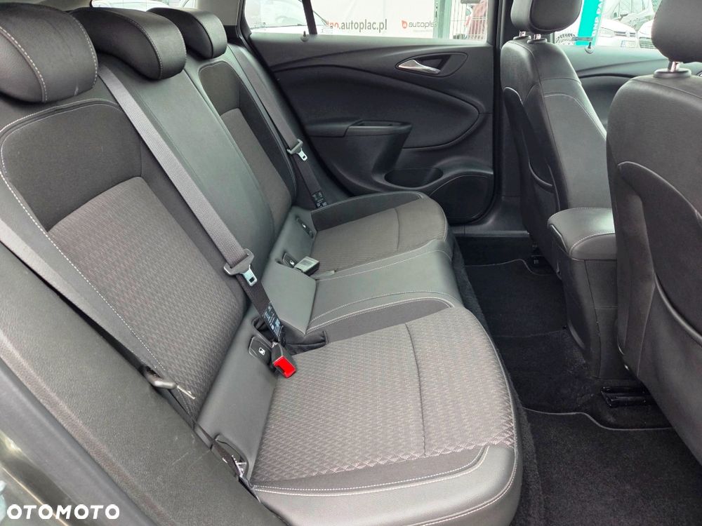 Opel Astra 1.4 Turbo Start/Stop Innovation - 29