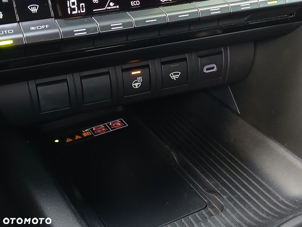 Toyota C-HR - 33