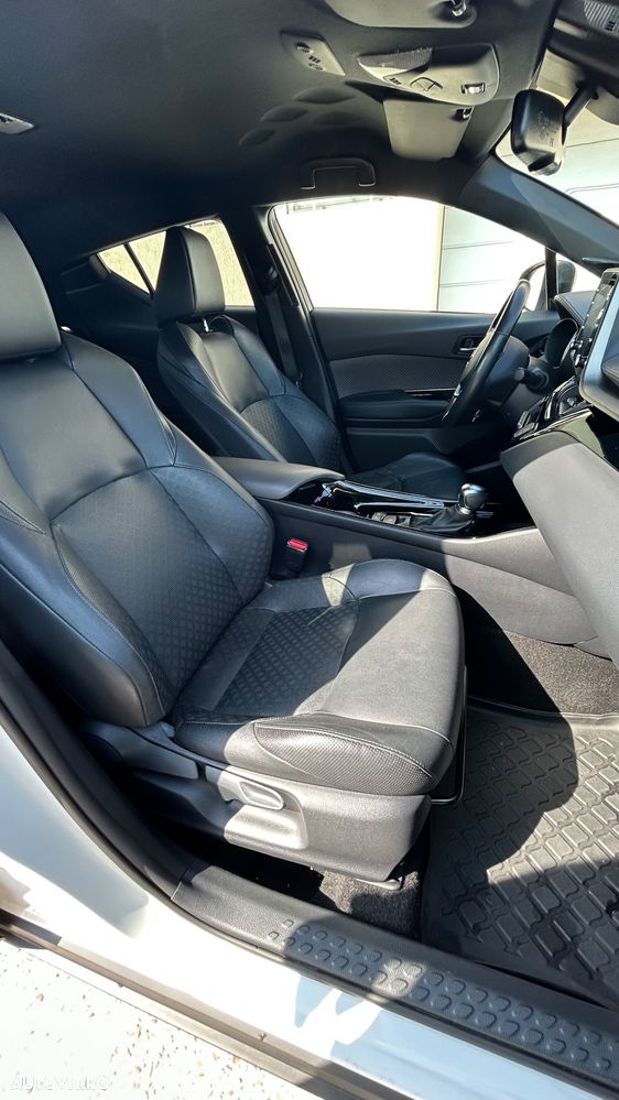 Toyota C-HR - 13