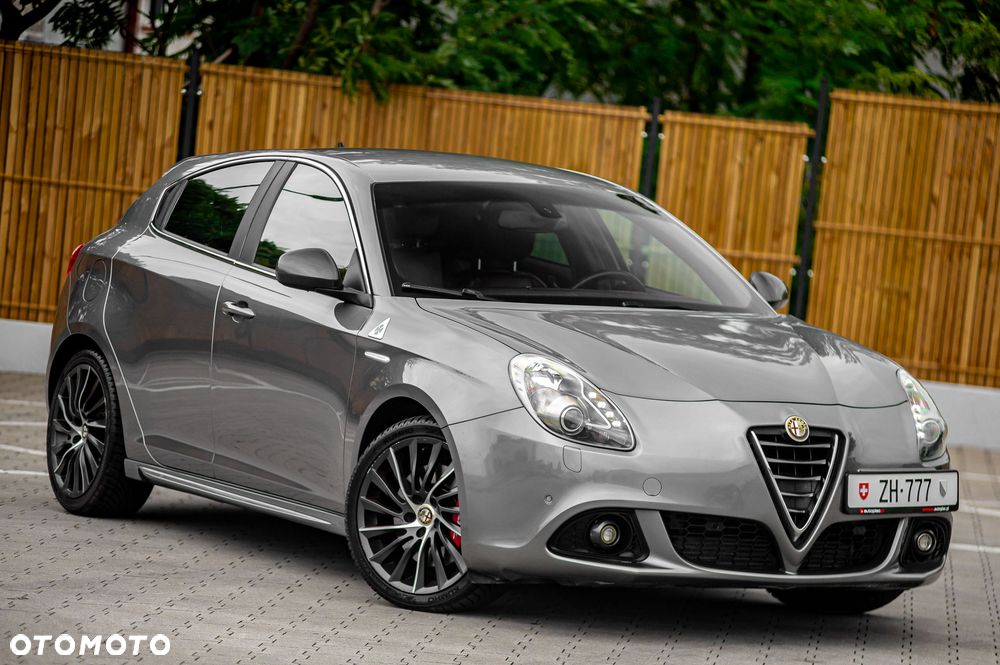 Alfa Romeo Giulietta 1.8 TBi 16V TCT Quadrifoglio Verde - 2