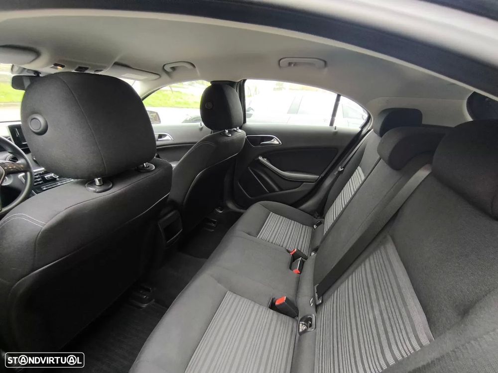 Mercedes-Benz A 180 d Style - 10