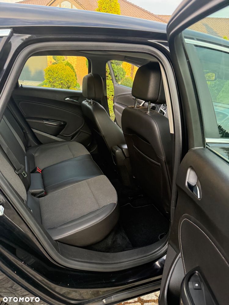 Opel Astra 1.4 T Sport - 17