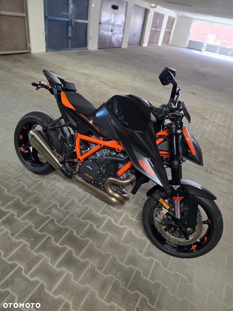 KTM Super Duke - 16