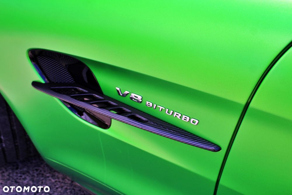 Mercedes-Benz AMG GT R - 26