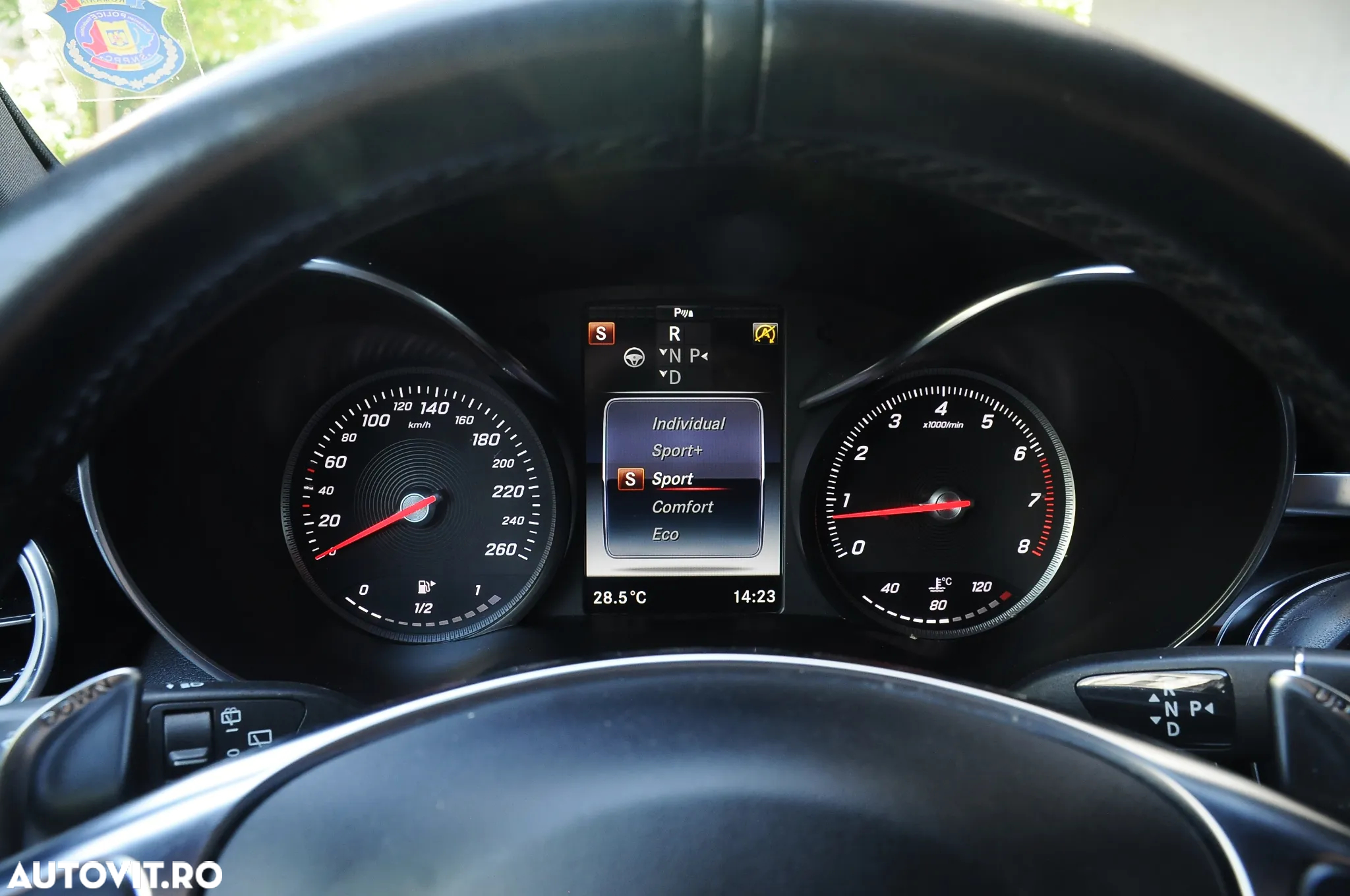 Mercedes-Benz GLC 220 d 4MATIC - 12