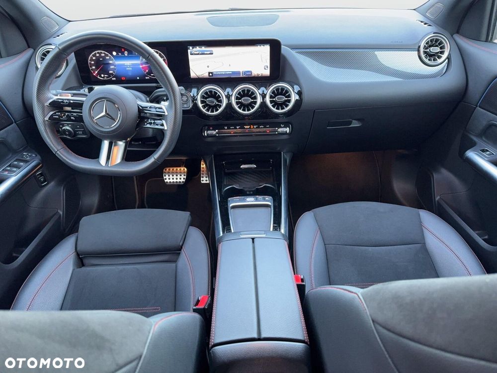 Mercedes-Benz GLA 200 AMG Line - 19