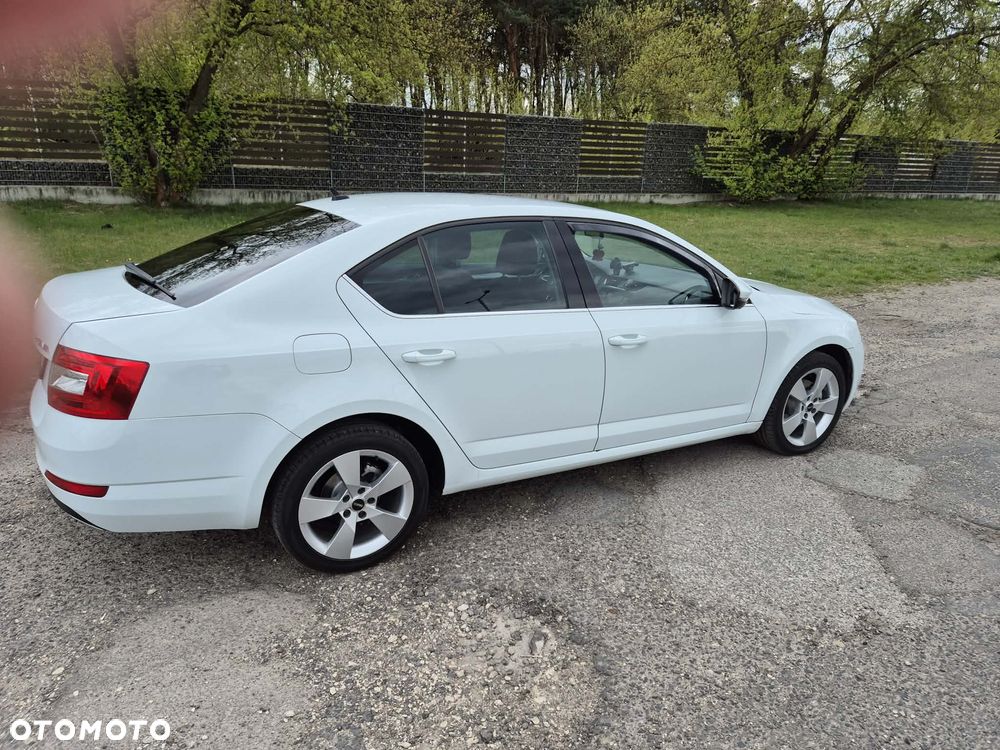 Skoda Octavia 2.0 TDI Edition DSG EU6 - 3