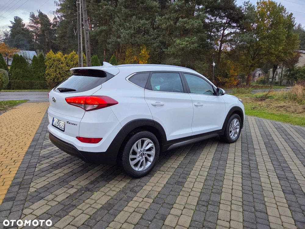 Hyundai Tucson blue 1.7 CRDi 2WD Style - 12