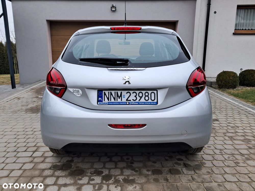 Peugeot 208 PureTech 82 Style - 6