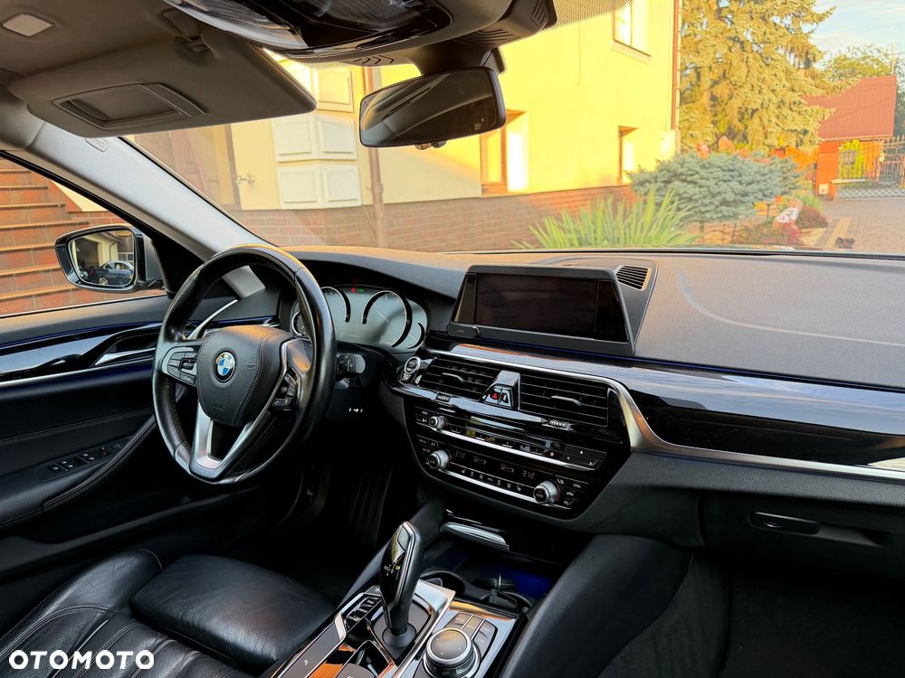 BMW Seria 5 520d Sport Line sport - 15