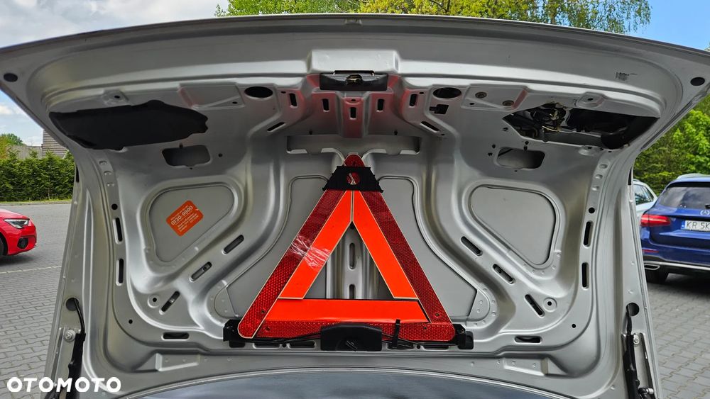 Audi 80 2.0 E - 22