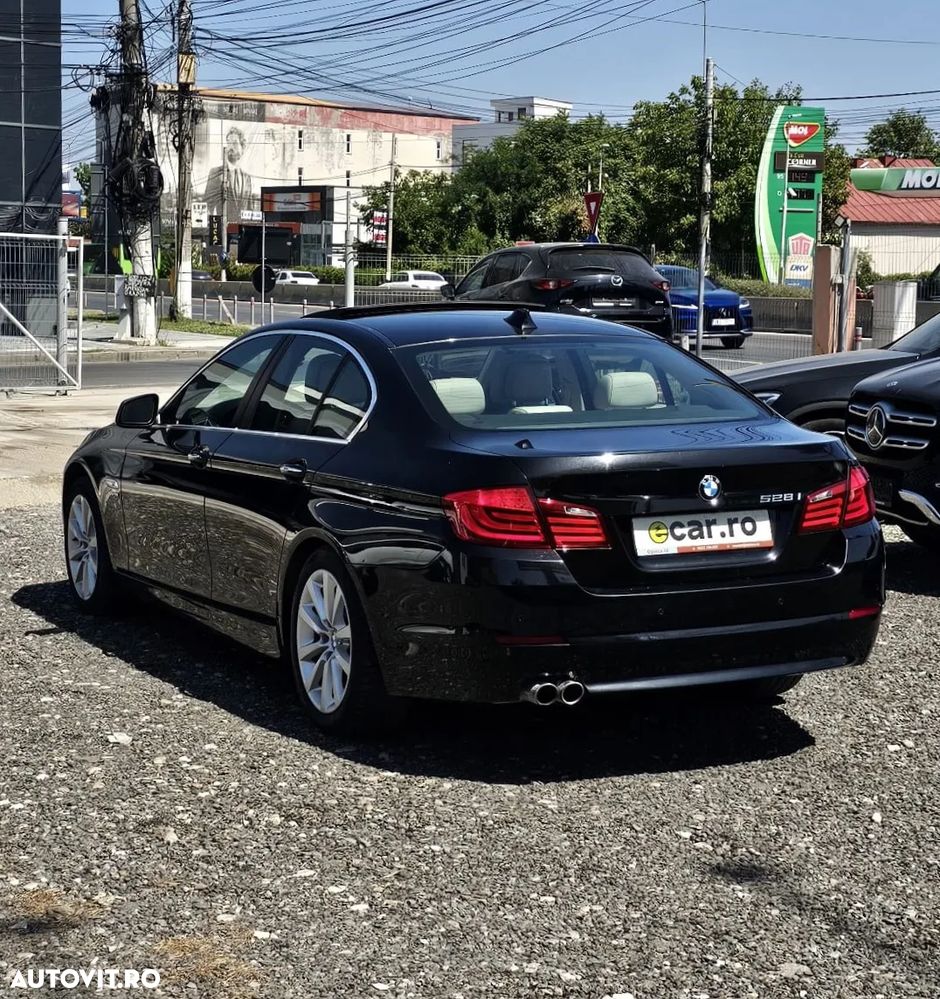 BMW Seria 5 528i xDrive AT - 4