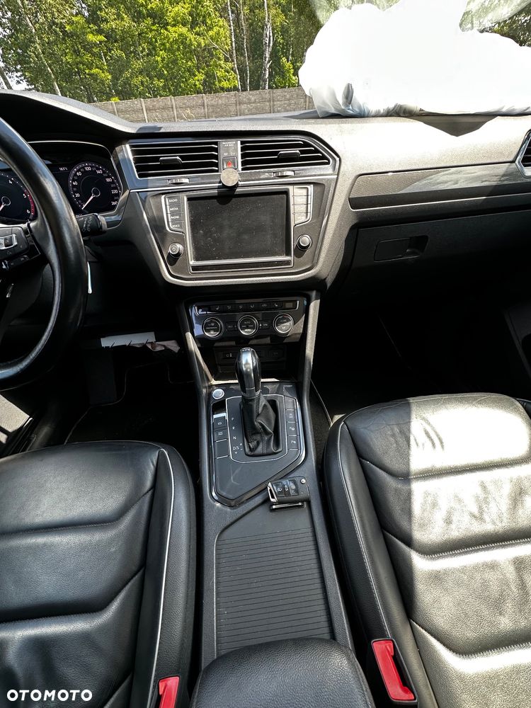 Volkswagen Tiguan - 16