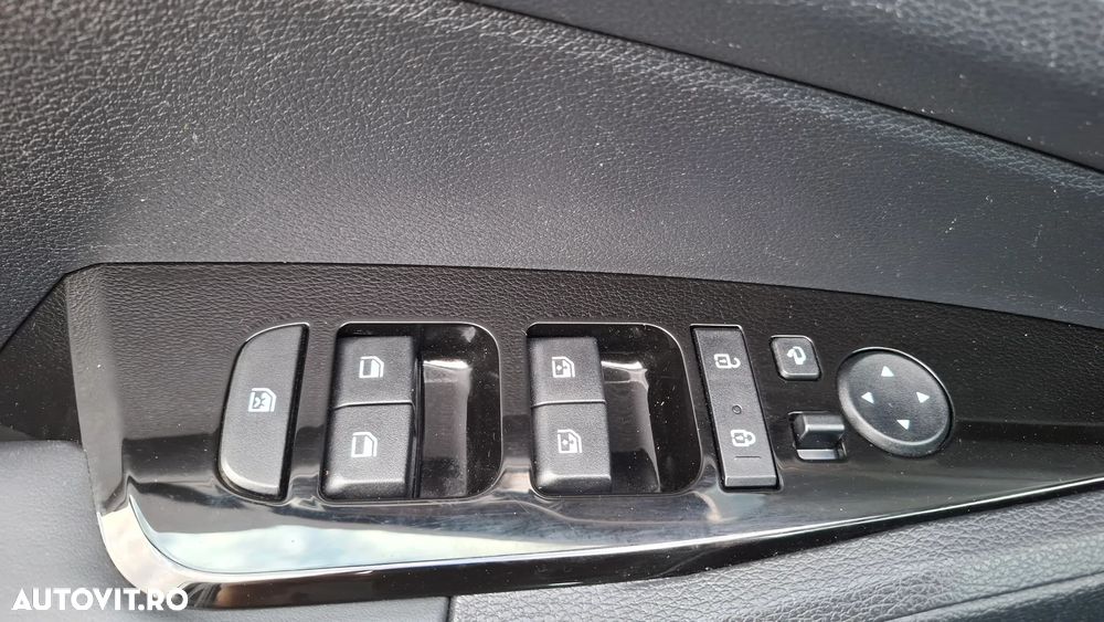 Kia Sportage 1.6T-GDI 2WD Aut. Vision - 29