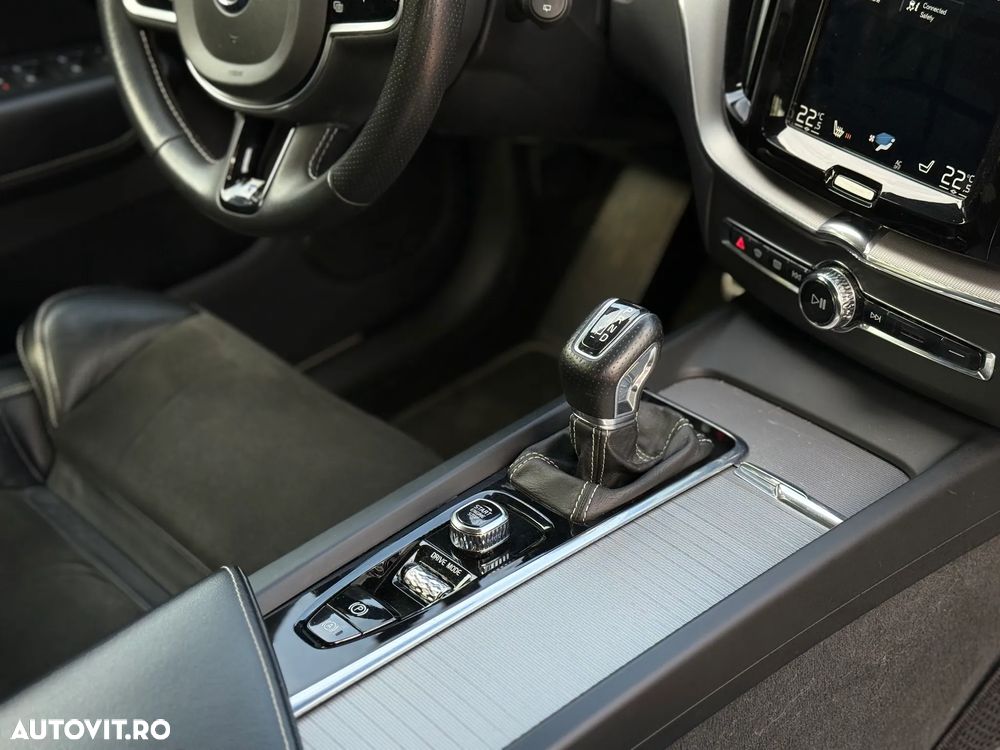 Volvo XC 60 T5 Geartronic RDesign - 23