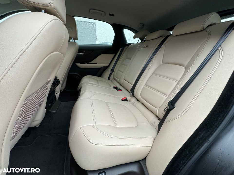 Jaguar F-Pace 20d AWD Aut. Prestige - 17