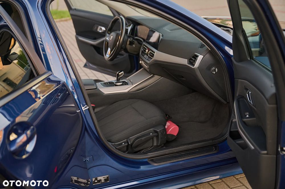 BMW Seria 3 - 24