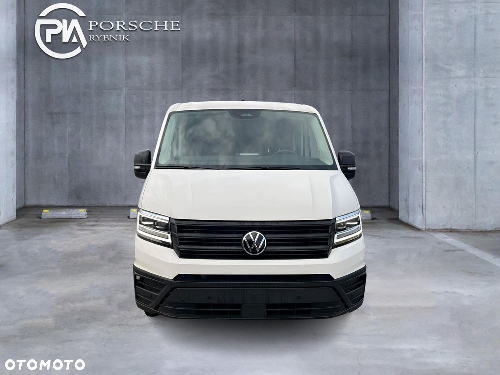 Volkswagen Crafter 35 Skrzyniowy z podwójną kabiną silnik: 2,0 l EU6 SCR 140 KM / skrzynia biegów: Przedni napęd manualna 6-biegowa rozstaw osi: 4490 mm - 2