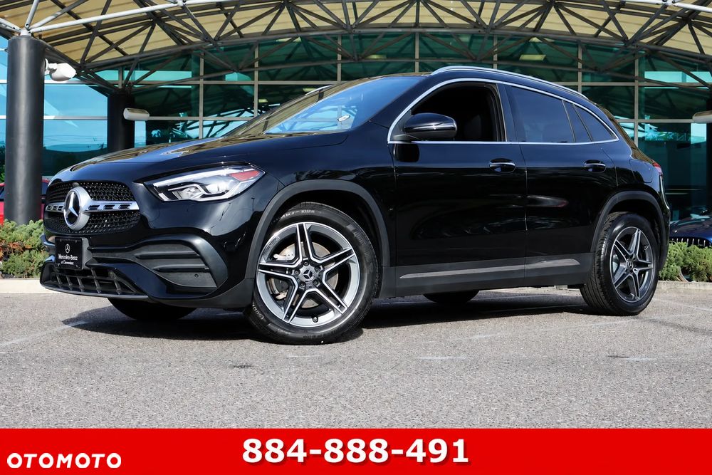 Mercedes-Benz GLA - 2
