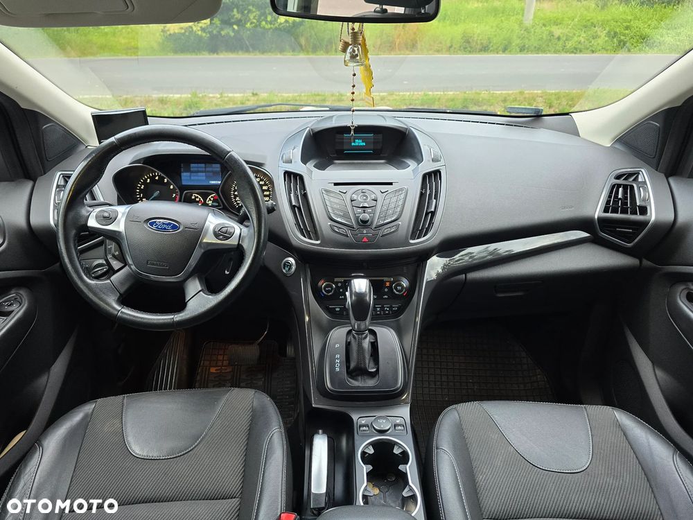 Ford Kuga - 17