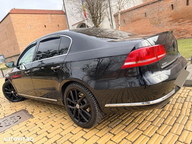 Volkswagen Passat 2.0 TDI DSG BlueMotion Technology Exclusive - 2