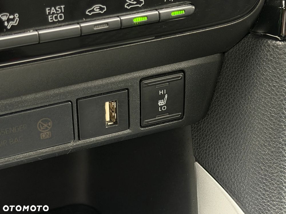 Toyota Yaris Hybrid 1.5 Comfort - 22