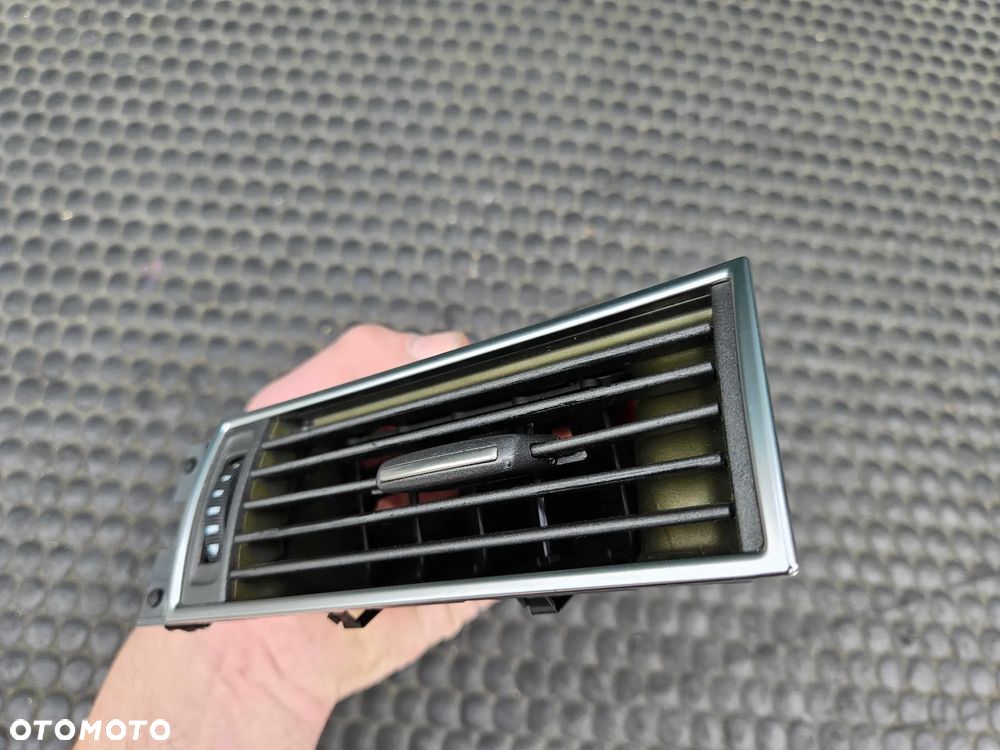 Kratka Kratki Nawiewu Wentylacyjne Konsoli Deski Kokpit Tunel EUROPA AUDI A6 C6 Komplet - 31
