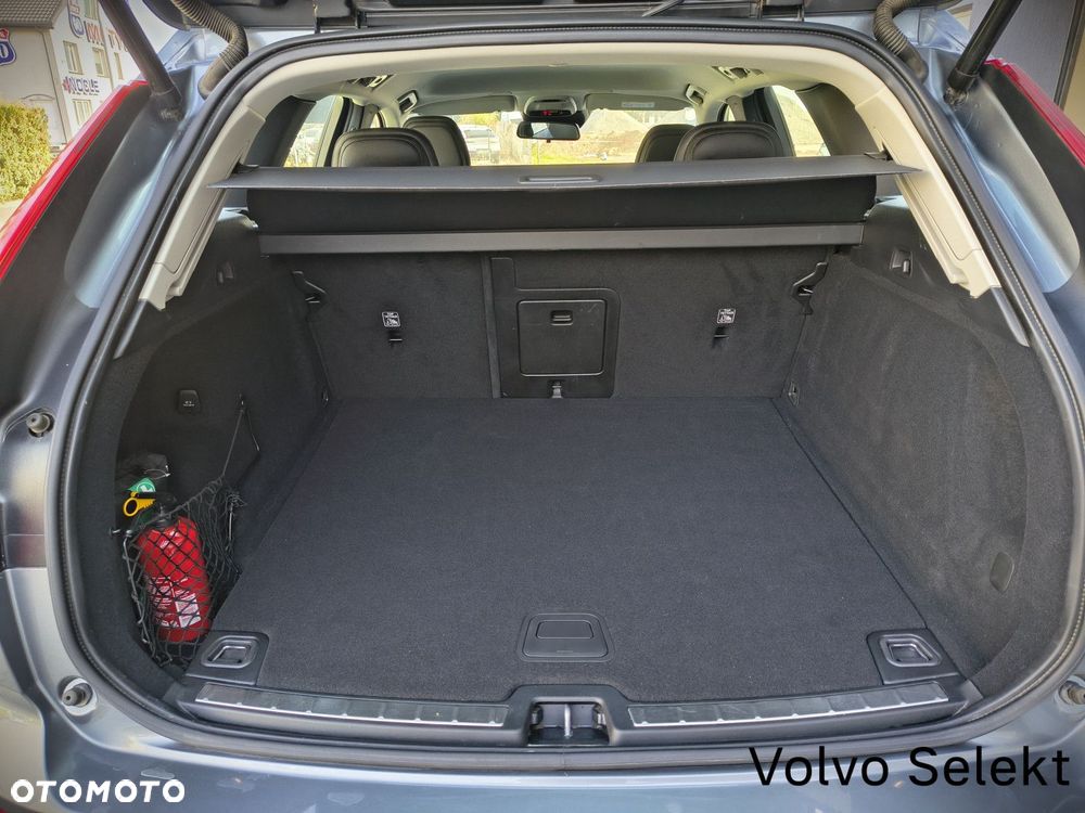 Volvo XC 60 - 30