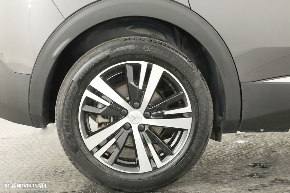 Peugeot 3008 1.2 Hybrid Allure e-DCS6 - 5