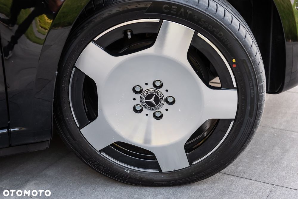 Mercedes-Benz Klasa V 300 d extralang 4Matic 9G-TRONIC Avantgarde Edition Edition 19 - 28