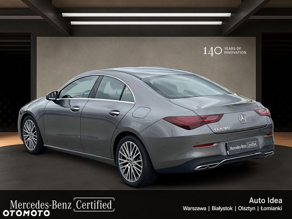 Mercedes-Benz CLA 180 Progressive 7G-DCT - 4