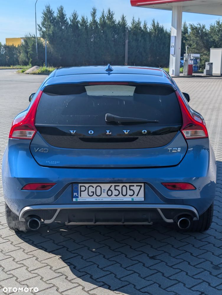 Volvo V40 T2 Geartronic RDesign - 9