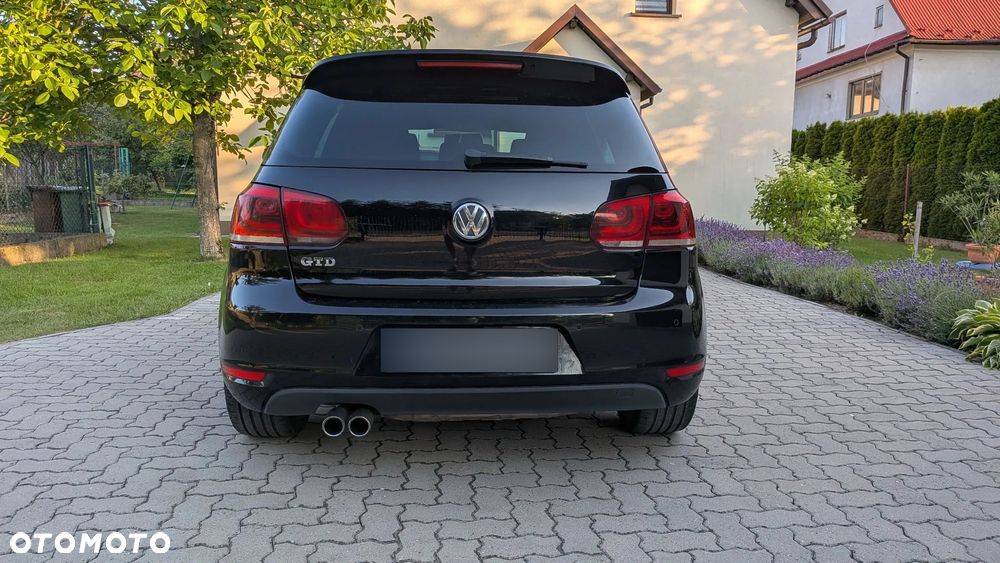 Volkswagen Golf - 5