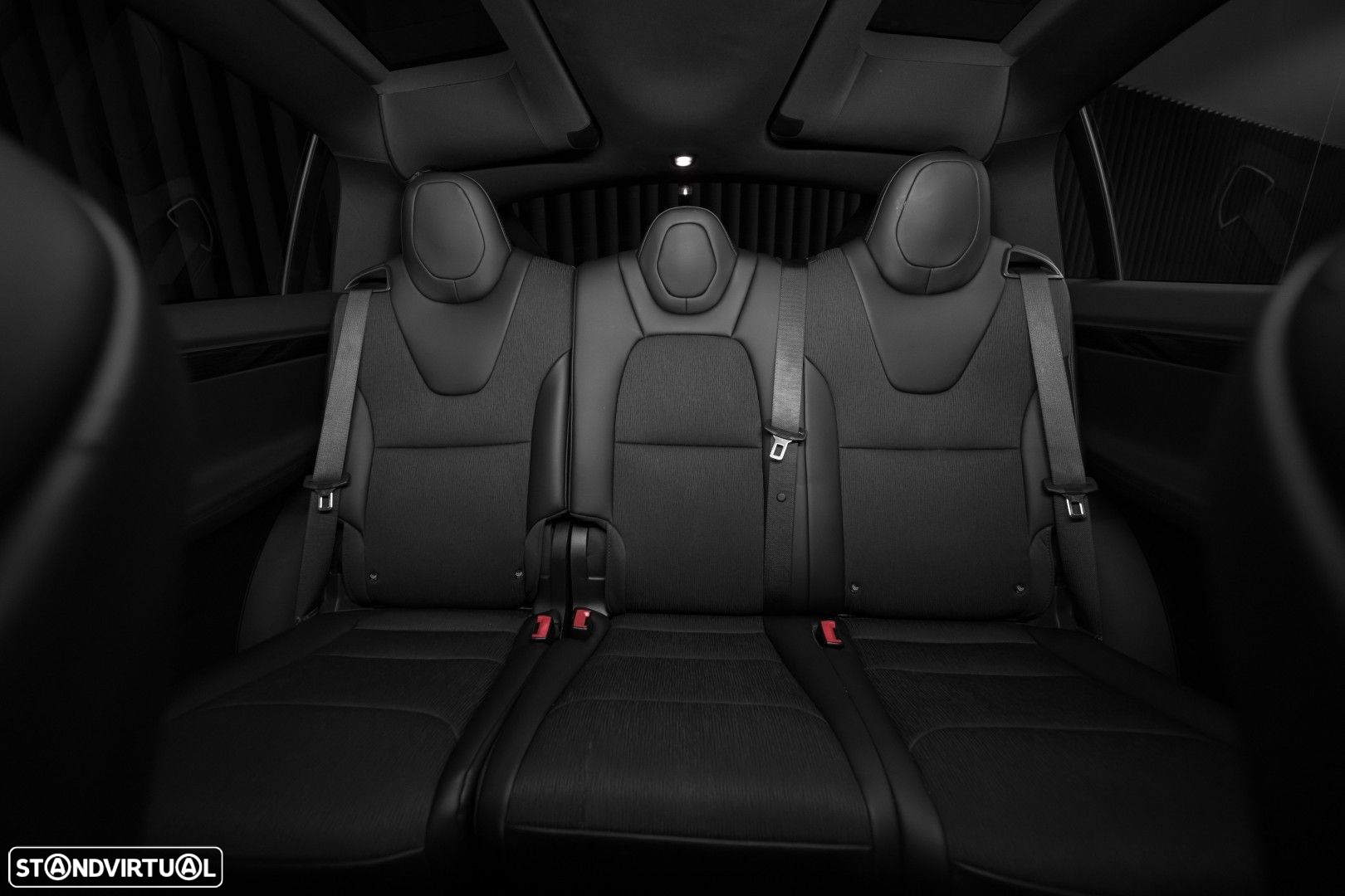 Tesla Model X 75D - 41