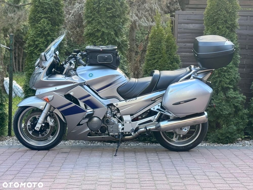 Yamaha FJR - 7