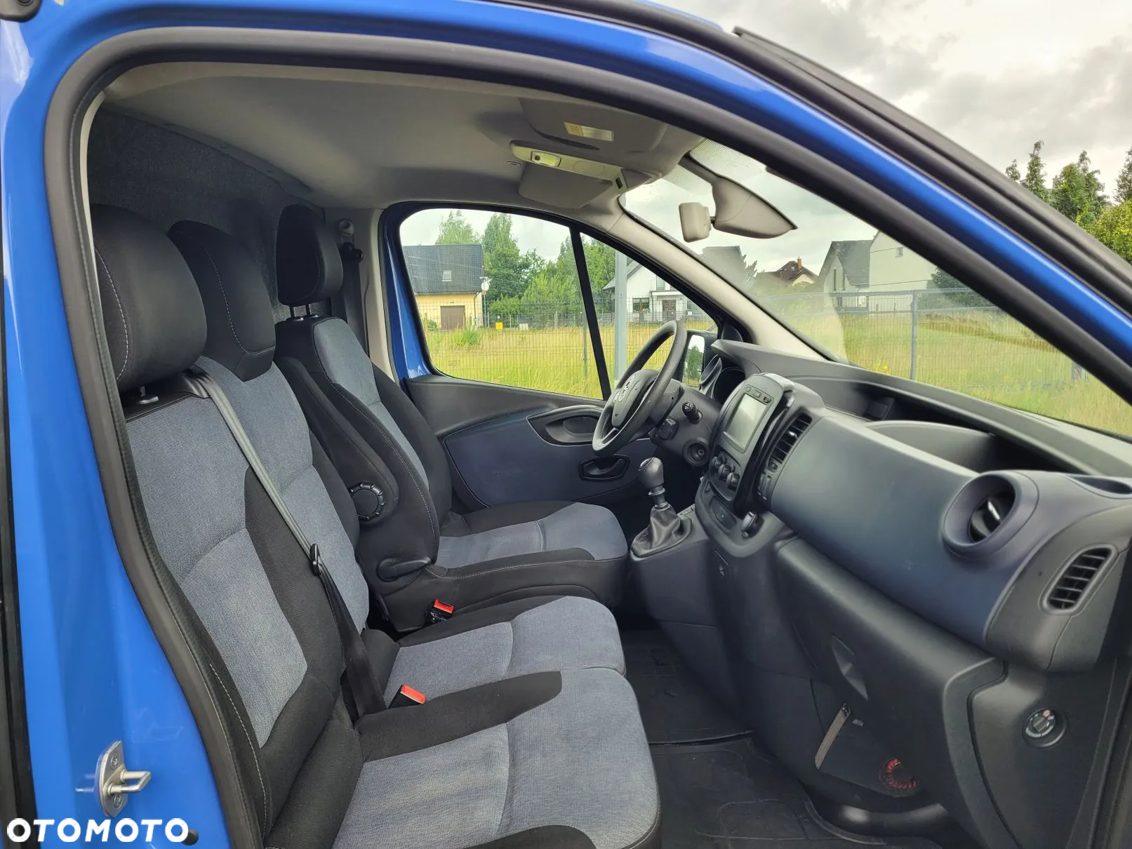 Opel Vivaro 3-osobowy Webasto Nawigacja super stan - 16