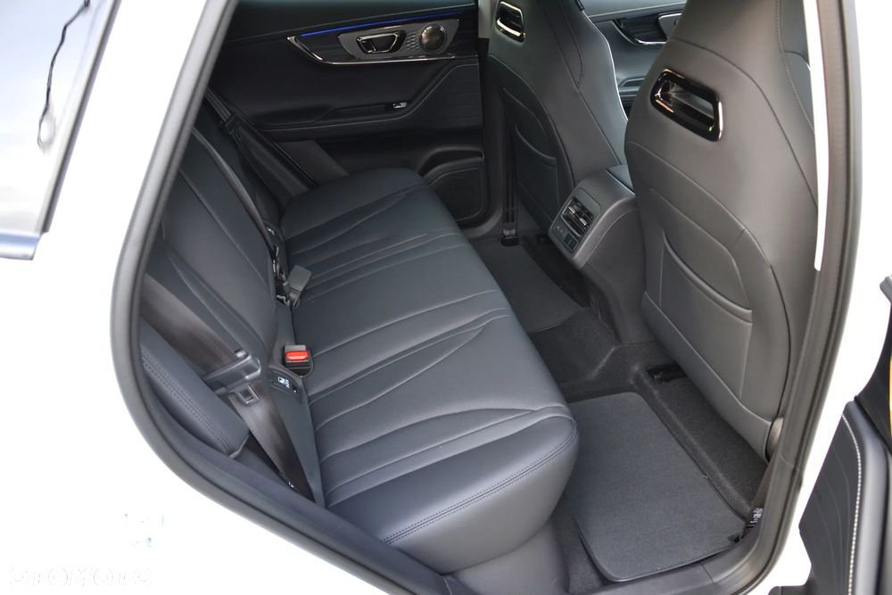 Omoda 5 1.5 T-GDI Hybrid Premium DHT - 18