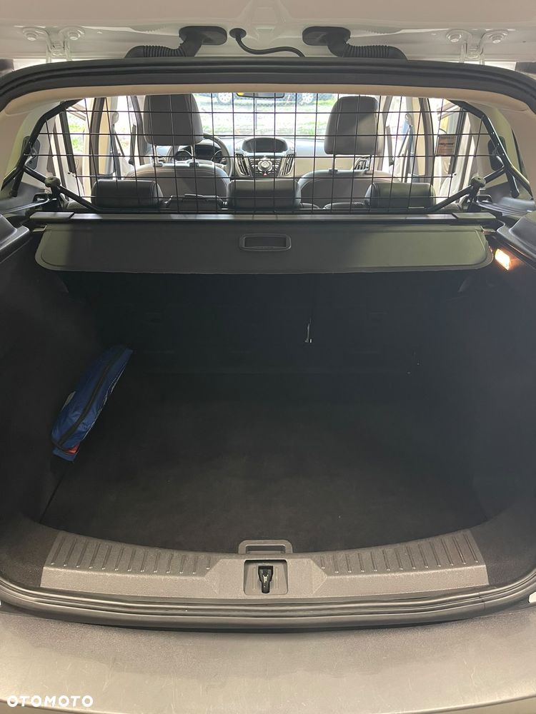 Ford Kuga 1.6 EcoBoost 2x4 Individual - 18