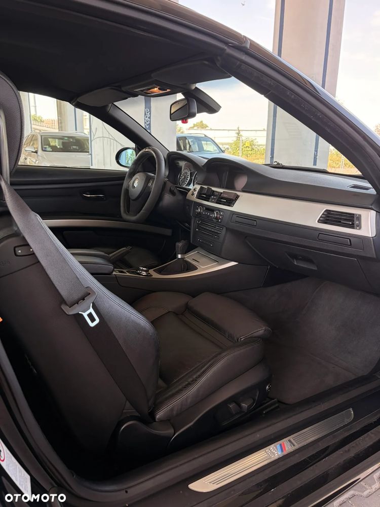 BMW Seria 3 325i M Sport Edition - 13