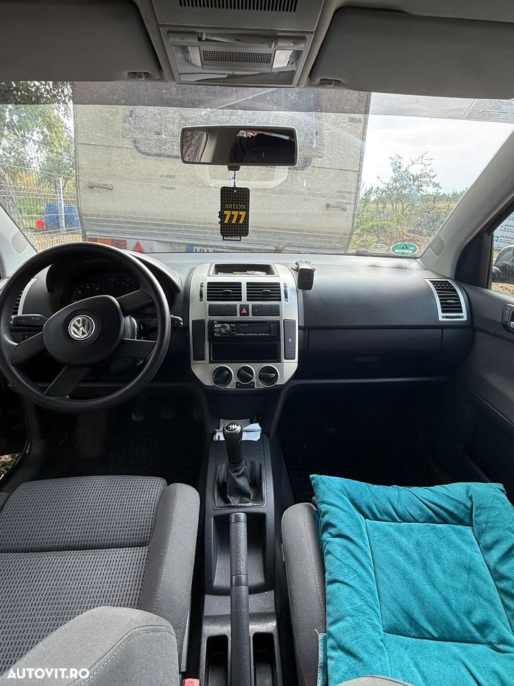 Volkswagen Polo - 9