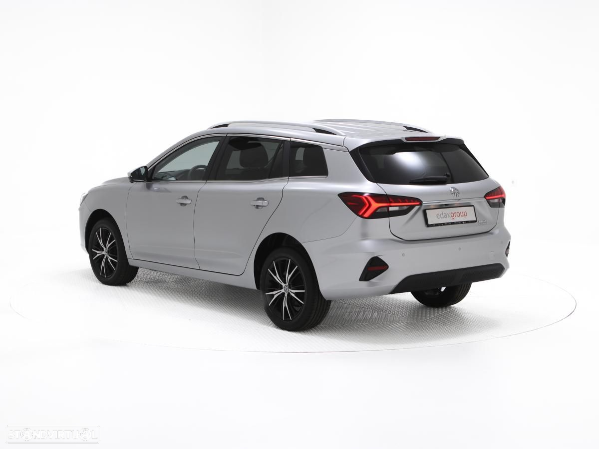 MG MG5 61 kWh Luxury - 4
