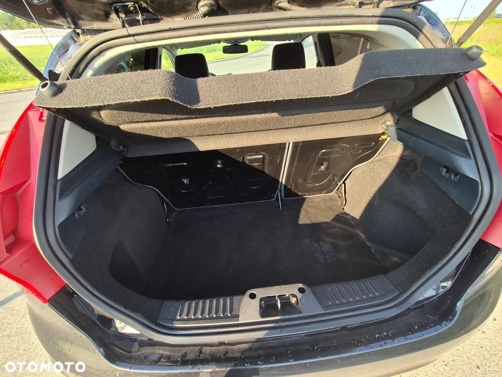 Ford Fiesta 1.25 Titanium - 29