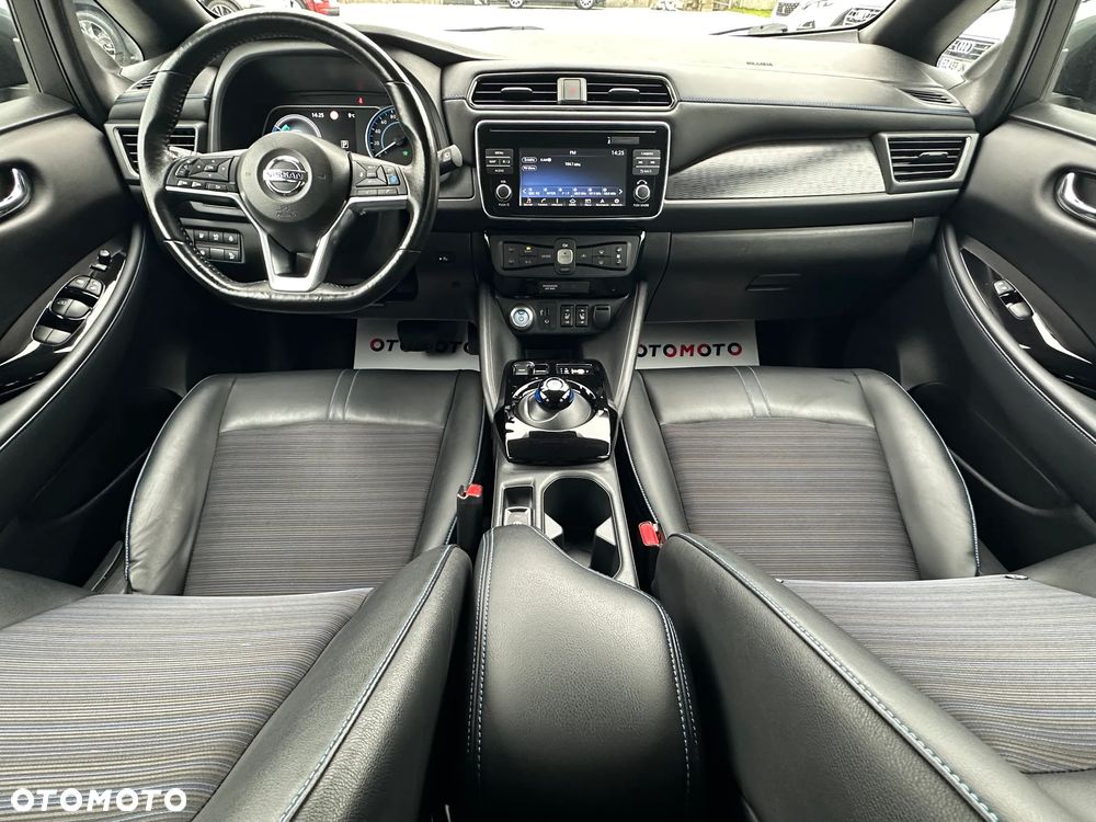 Nissan Leaf 40 kWh TEKNA - 38