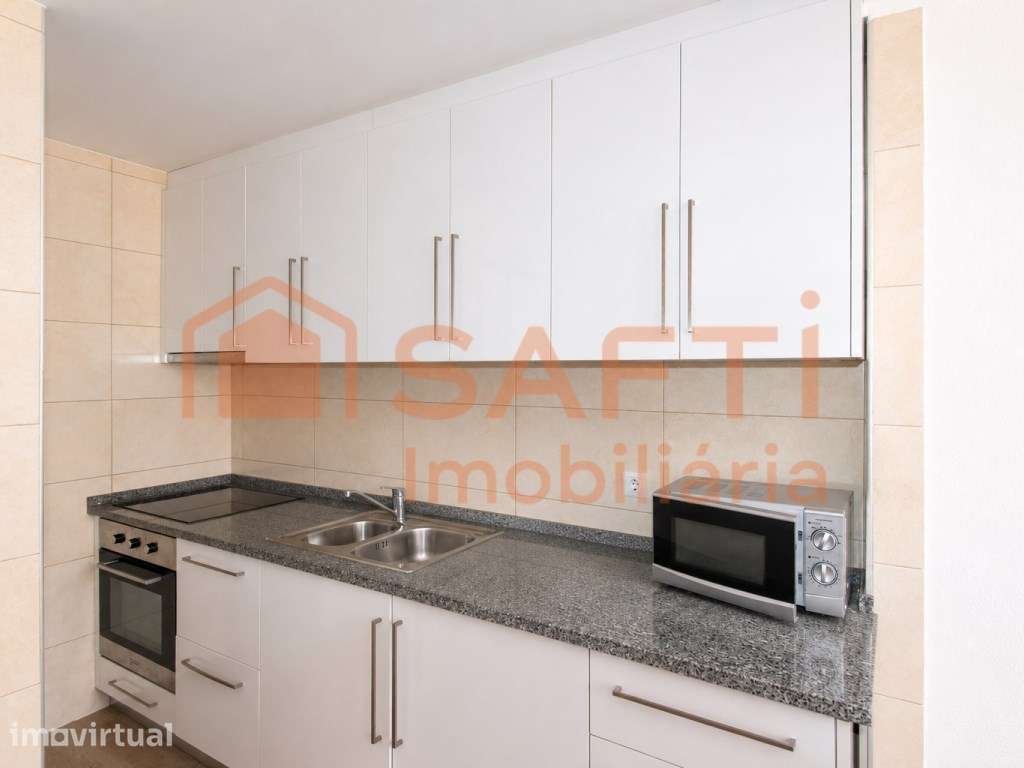 Apartamento renovado com 3 quartos arrendados - Oportunidade de inv... - Grande imagem: 4/25