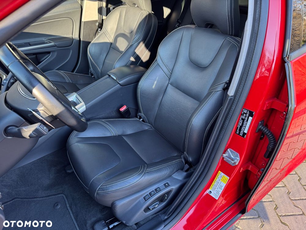Volvo S60 T5 AWD Geartronic Summum - 23