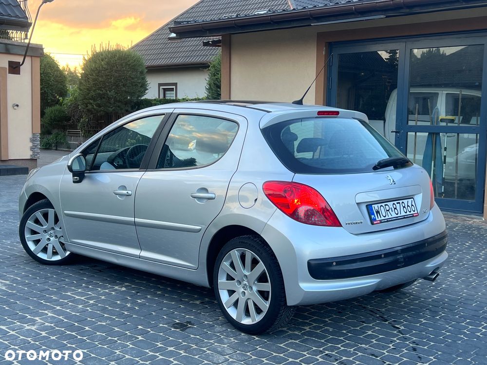 Peugeot 207 1.6 THP Platinum - 34